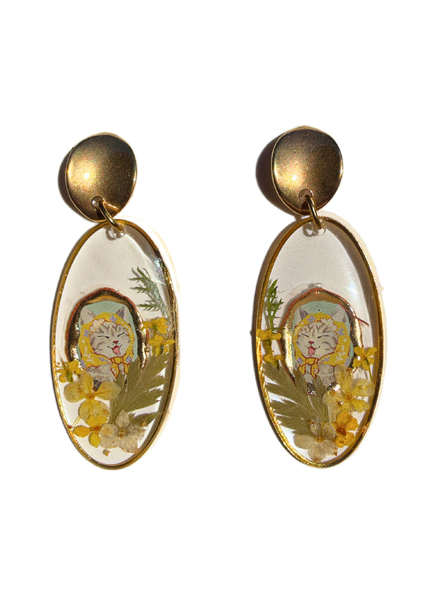Funny earrings with cats: yellow