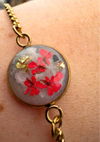 Bracelet: small red
