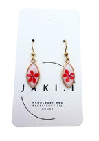 Floral earrings: red
