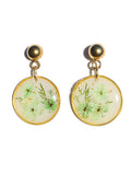 Floral earrings: milkshake green