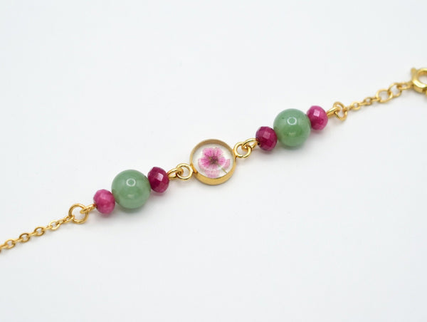 Håndlaget blomsterarmbånd
