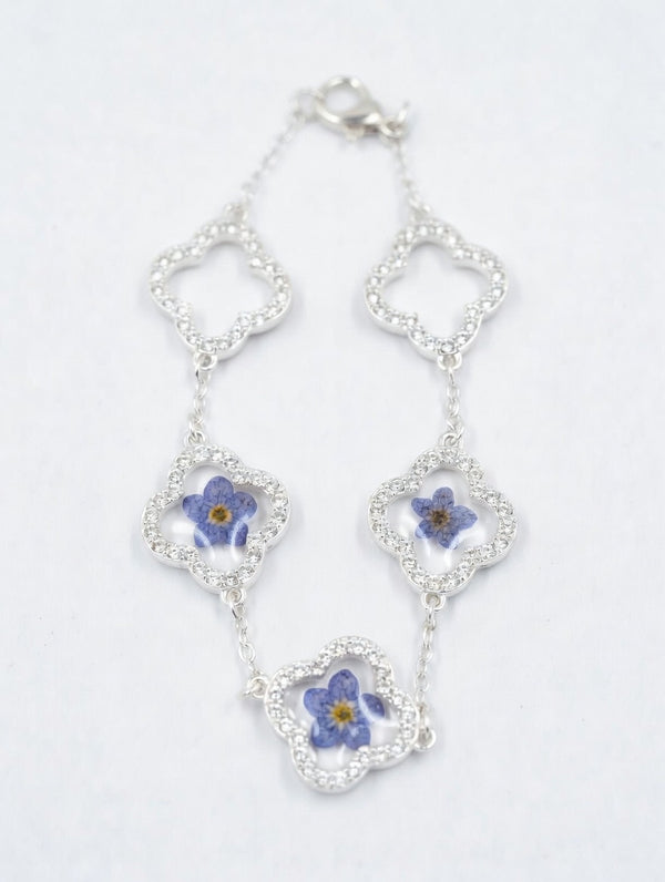 Håndlaget blomsterarmbånd