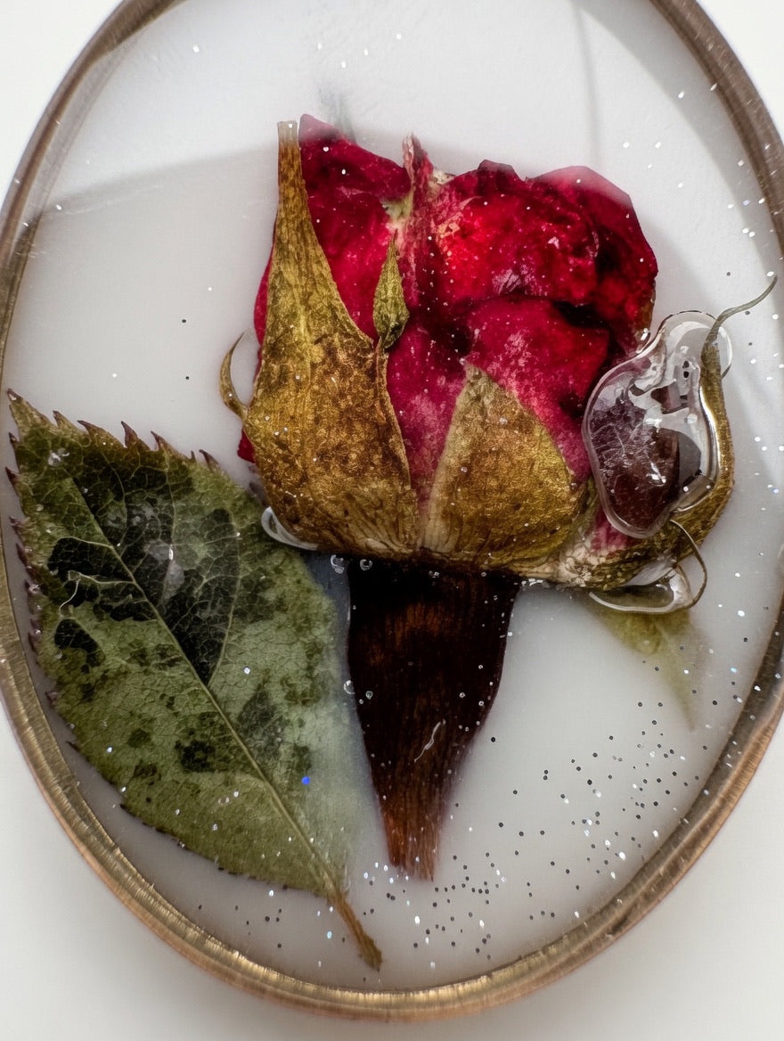 Håndlaget blomsterkjede