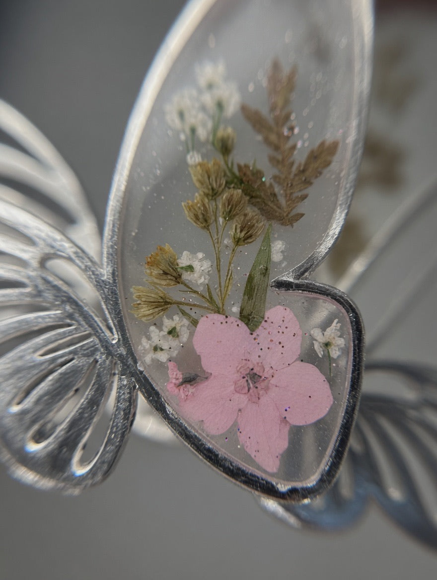 Earrings with Real Dried Flowers – Butterfly